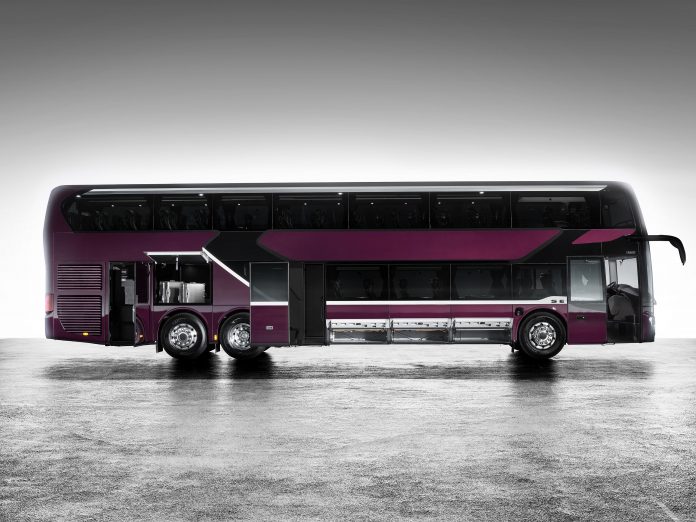Weltpremiere: Der neue Setra Doppelstockbus S 531 DT der TopClass 500